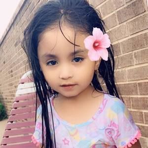 Meet your Posher, Arabella